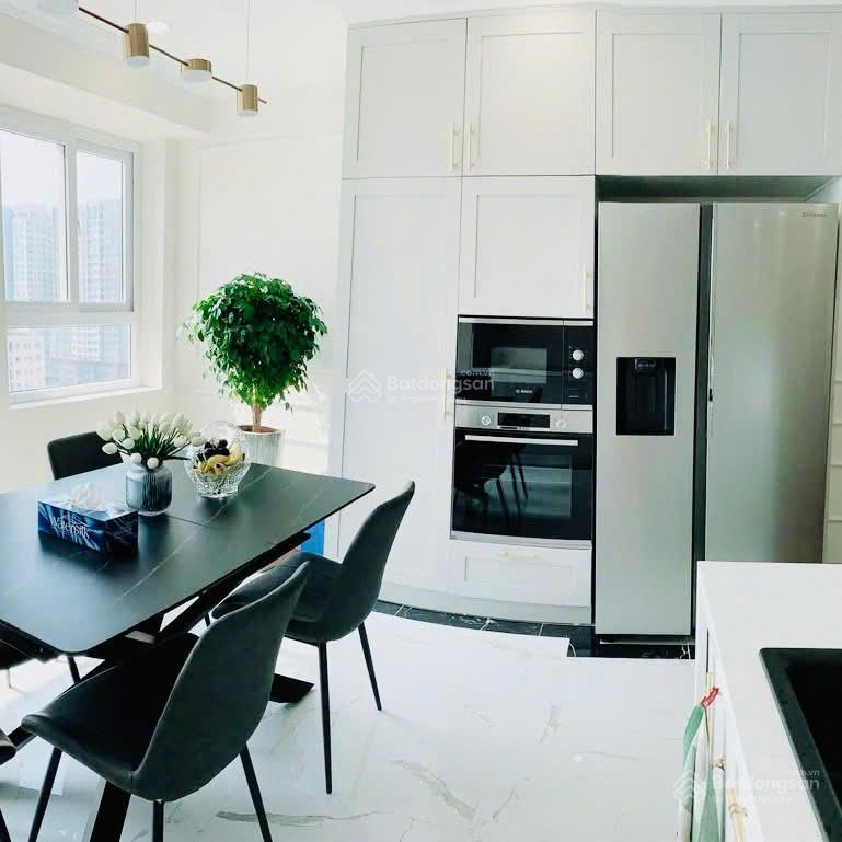 Chung cư 3 ngủ nam trung yên  nhà đẹp, giá 6,5 tỷ, vị trí trung tâm cầu giấy