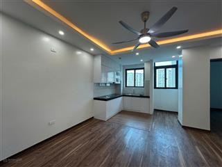 Chung cư b11 nam trung yên  64m², 2 phòng ngủ, 2 vệ sinh, giá 5,7 tỷ nhà đẹp nội thất cơ bản
