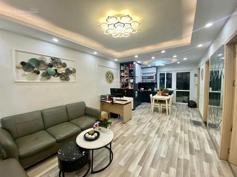 Bán chung cư a14 nam trung yên  căn góc 2 ngủ  full nội thất  giá 5,5 tỷ