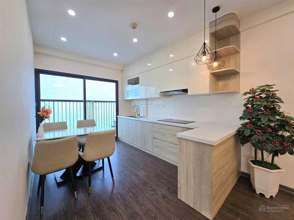 Bán chung cư khu đô thị nam trung yên 45m 2 ngủ giá 4,5 tỷ