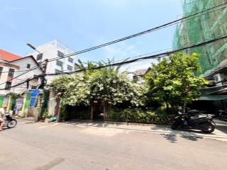 Bán khuôn đất 793 trần xuân soạn, quận 7  dt 13x25m  cn 290m  giá 55 tỷ