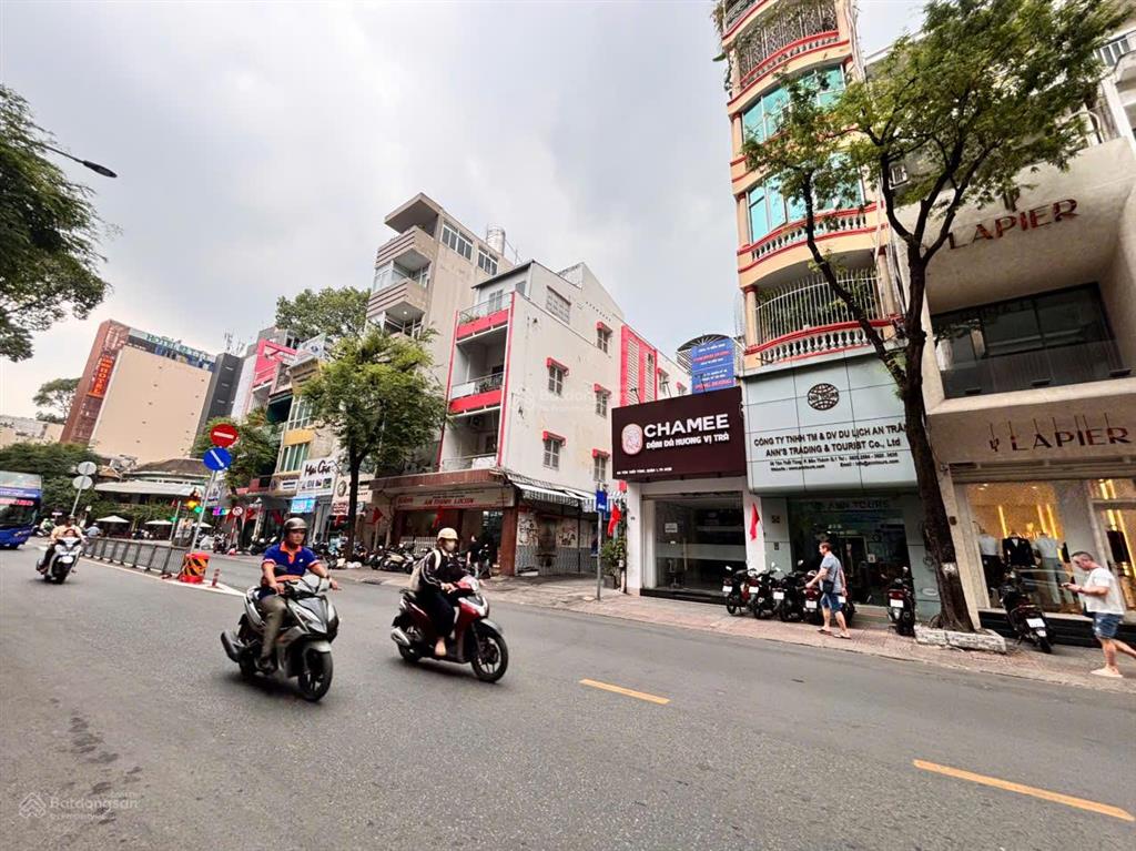 Mặt tiền lê văn thịnh, quận 2  dt 1532m  hầm 7 tầng  giá 39 tỷ