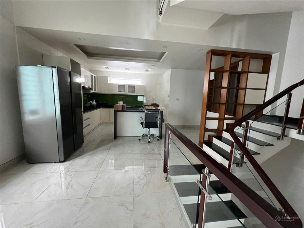 Bán nhà góc 2 mặt tiền đoàn thị điểm, quận phú nhuận  dt 8x14m  4 tầng  giá 26.5 tỷ