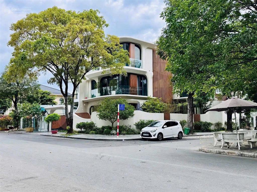 Góc 2 mặt tiền nguyễn quý cảnh, an phú  dt 12x20m  3 tầng  giá 77 tỷ