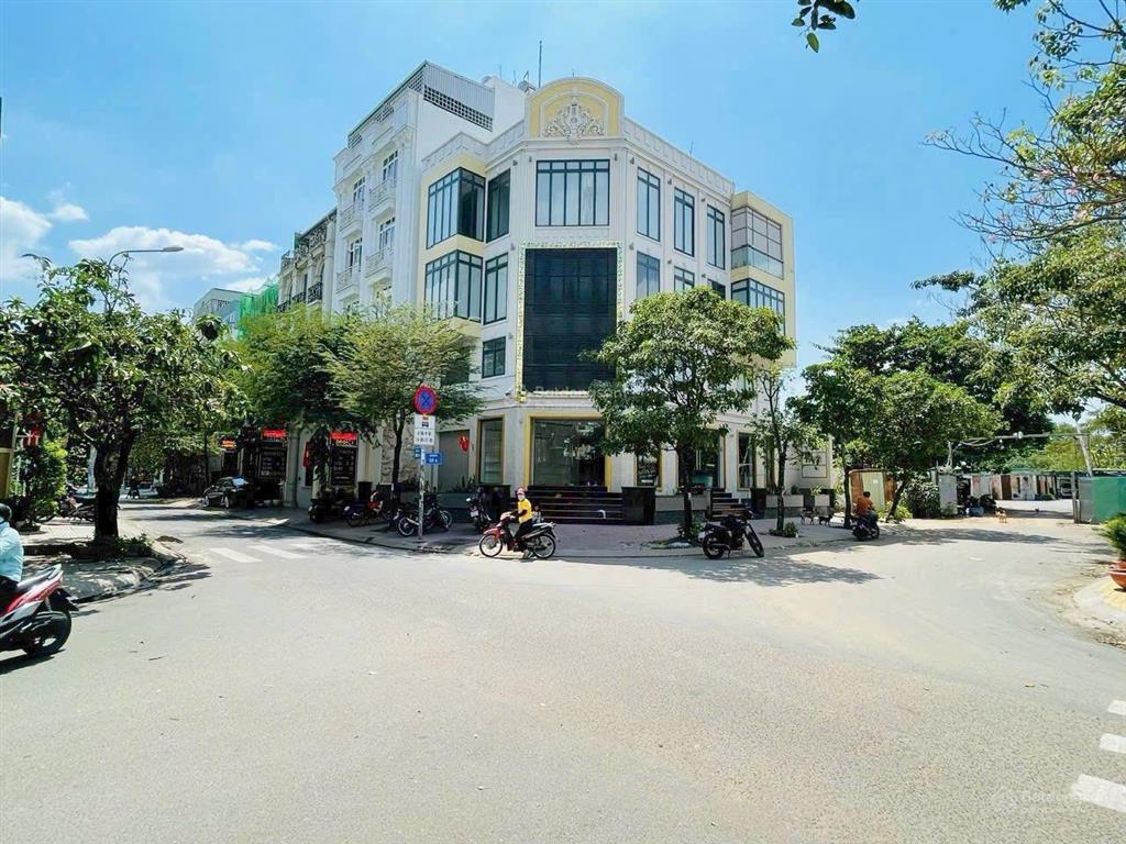 Bán toà nhà góc 2 mặt tiền nguyễn trã, quận 5  dt 6x18m  6 tầng  giá 33 tỷ