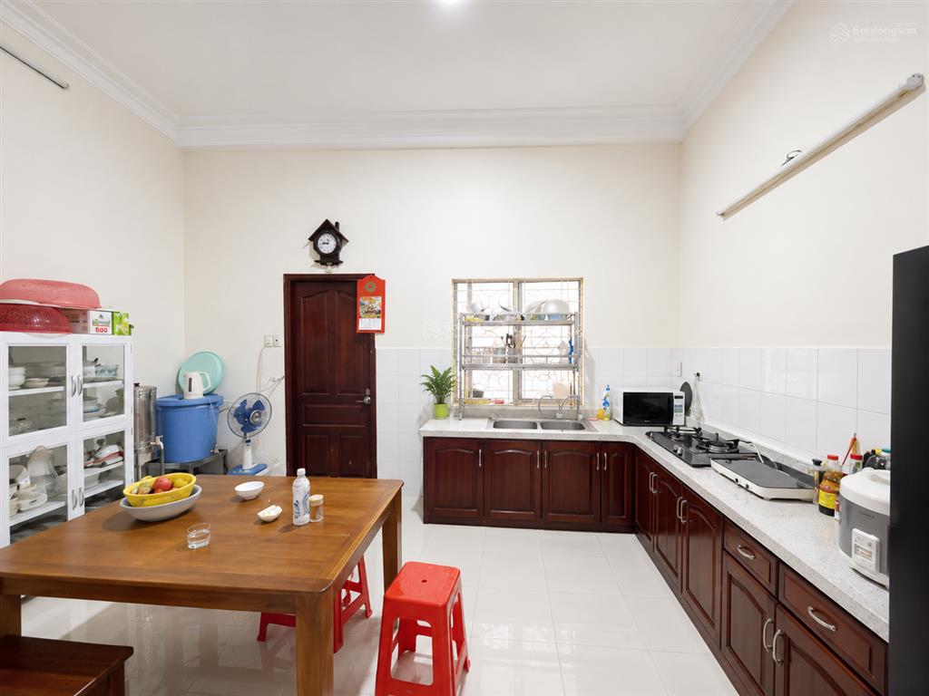 Mặt tiền nguyễn minh hoàng  k300  c18  đất  ngang 5.2m, sâu 20.5m, giá nhỉnh 20 tỷ
