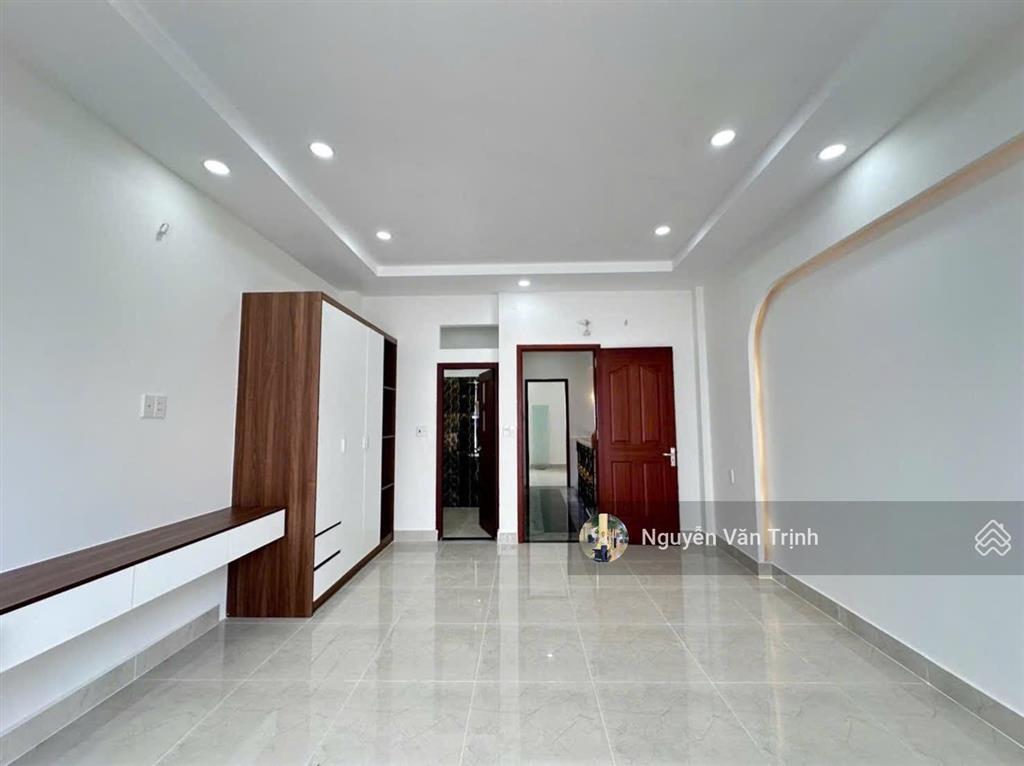 Hxh  tân bình  trường chinh  nhà mới 4 tầng  4.3x17m nở hậu  4pn  chỉ 11.2 tỷ