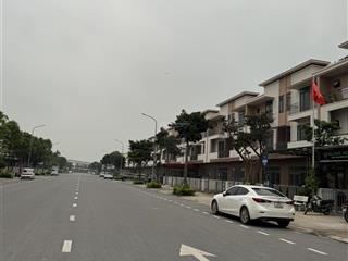 Sẵn sổ hồng sang tên trong ngày. centa city là khu trung tâm nhất dự án khu đô thị vsip