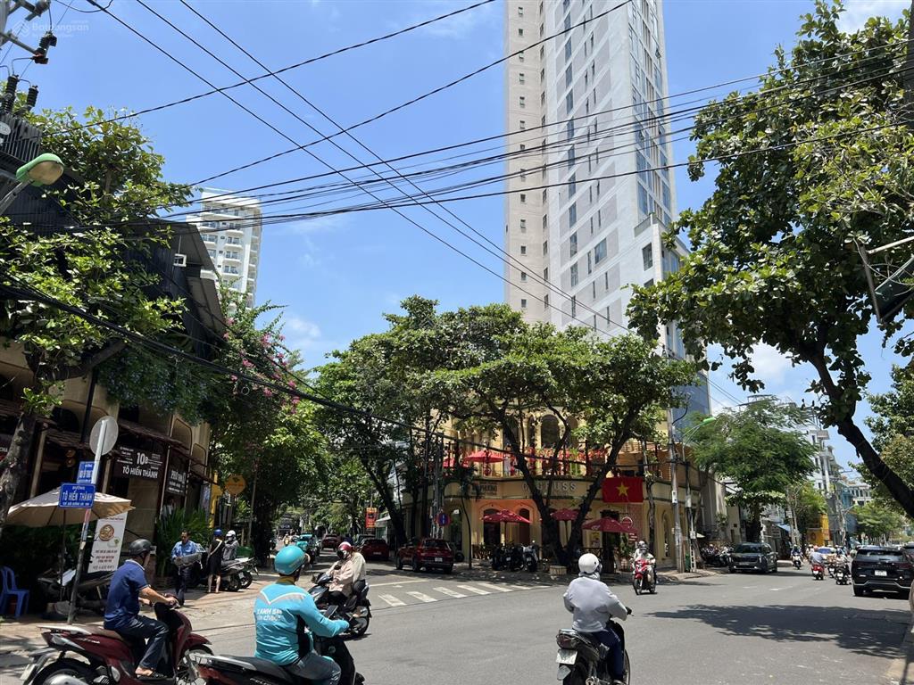 Cho thuê nhà mặt tiền 4 tầng  đường tô hiến thành  khu phố hàn nha trang.