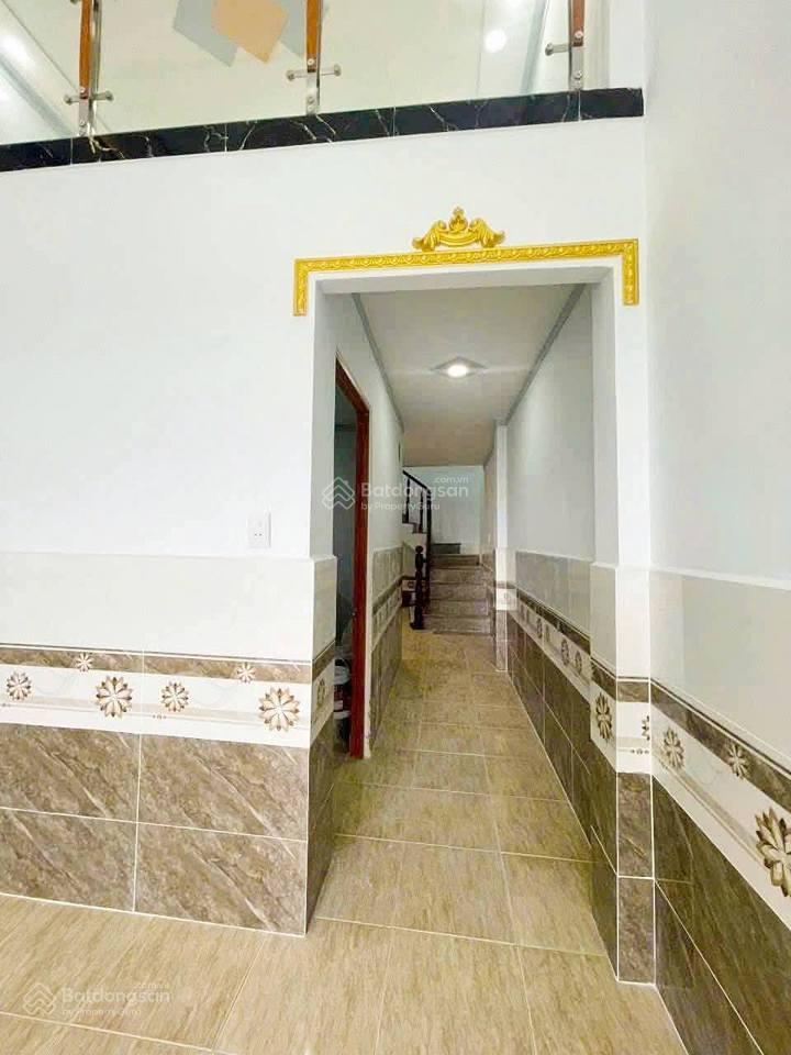 Bán nhà đẹp ngay cầu vượt củ chi, 125m2 sổ hồng riêng, đường nhựa, gía chỉ 1.2 tỷ