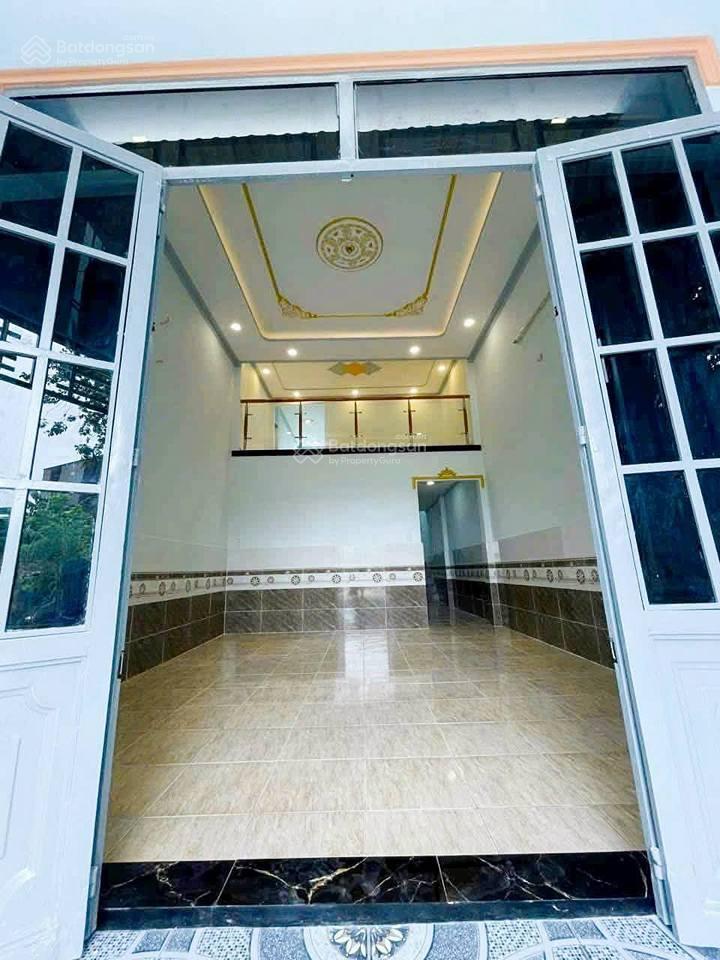 Bán nhà đẹp ngay cầu vượt củ chi, 125m2 sổ hồng riêng, đường nhựa, gía chỉ 1.2 tỷ