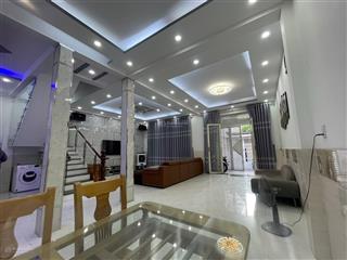 Nhà ngang 8m ngay chợ đầu mối hóc môn, đường xe tải. 3 phòng ngủ khép kín, sân thượng rộng