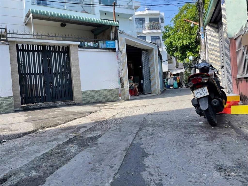 Nhà mặt tiền trung chánh ngang 9m, diện tích hơn 200m2