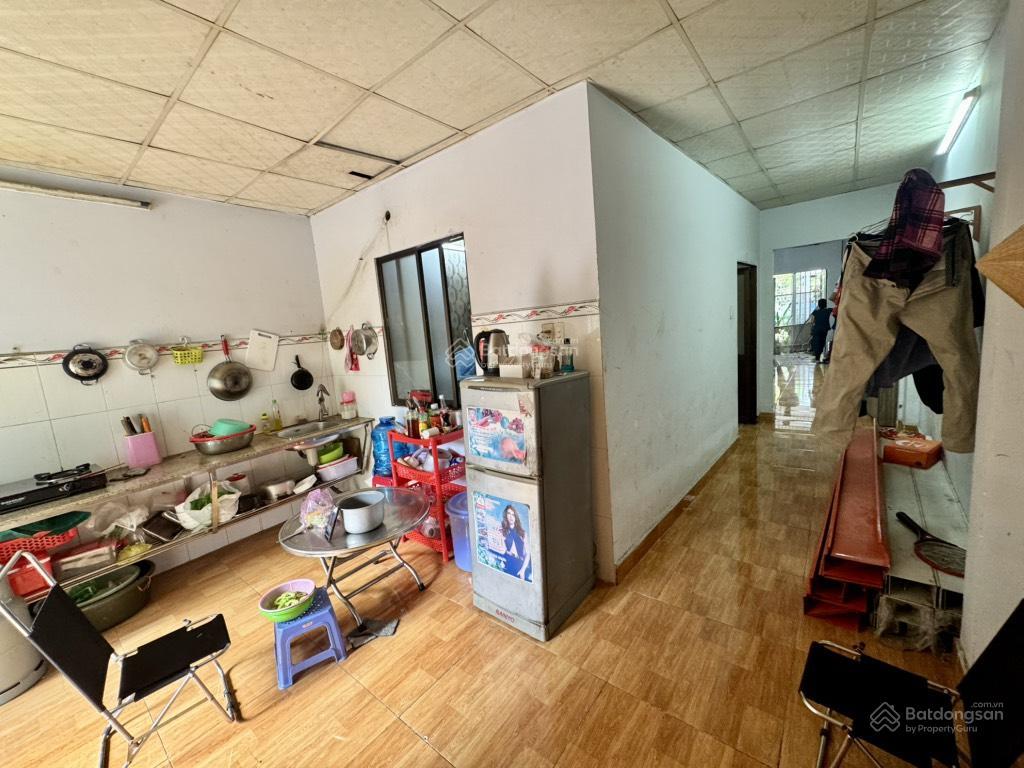 Nhà mặt tiền thị trấn hóc môn 250m2. sát đường song hành, lý thường kiệt, lê lợi