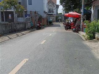 Nhà góc 2 mặt tiền ngang gần 6m.thới tam thôn. đường nhựa 7m. nhà mới đẹp