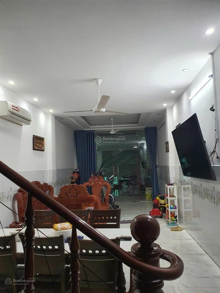 Nhà mặt tiền tân xuân 2. sát tô ký. công nhận 120m2. đường nhựa 10m