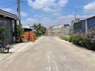 Đất thổ cư gần 300m2. gần ql22. đường xe tải