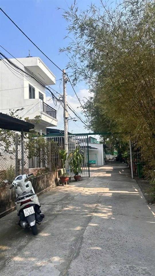 Nhà 200m2 xuân thới sơn gần ql22 ngang 10m, hẻm xe hơi