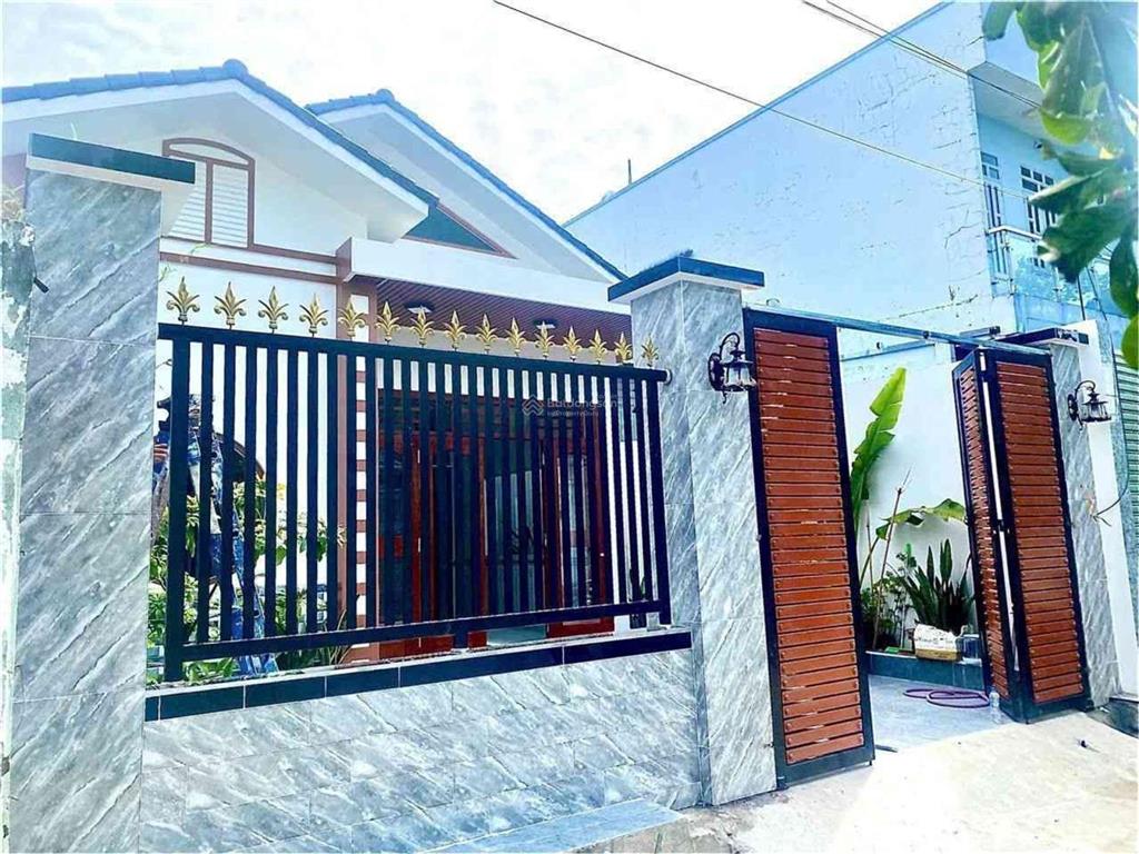 Biệt thự mini ngang 8m gần chợ hóc môn giá 4 tỷ 790