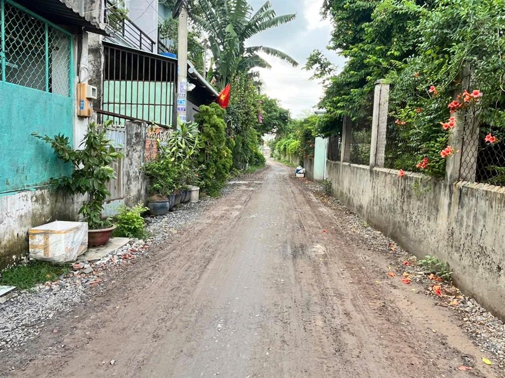 Đất thổ cư 200m2, đường xe tải. gần phan văn hớn, bà điểm 4