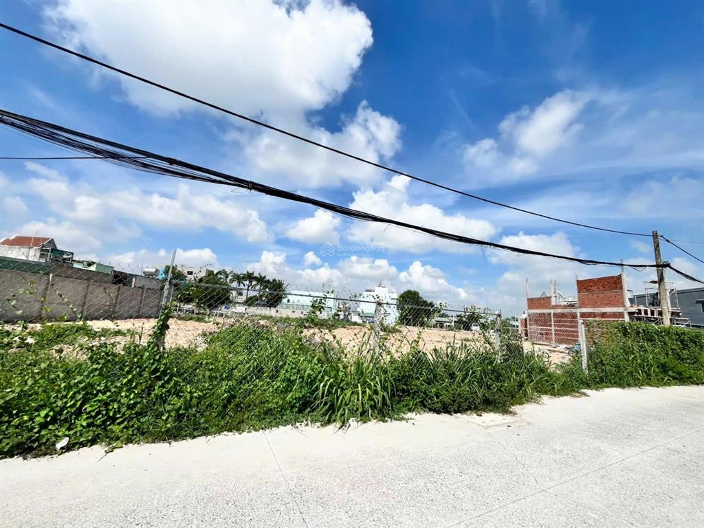 Đất gần trần thị bốc có thổ cư 350m2, dài 40m, nở hậu 15m. đường xe tải