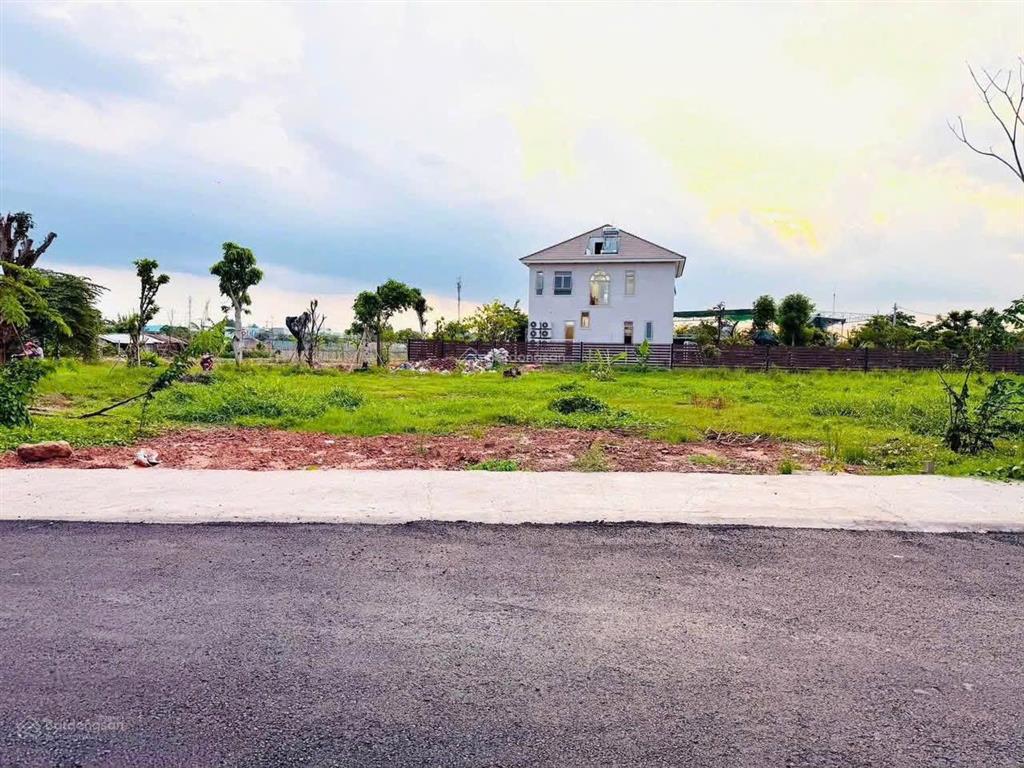 Đất thổ cư gần 130m² gần chợ xuân thới thượng. ngang 5 dài 25, đường nhựa