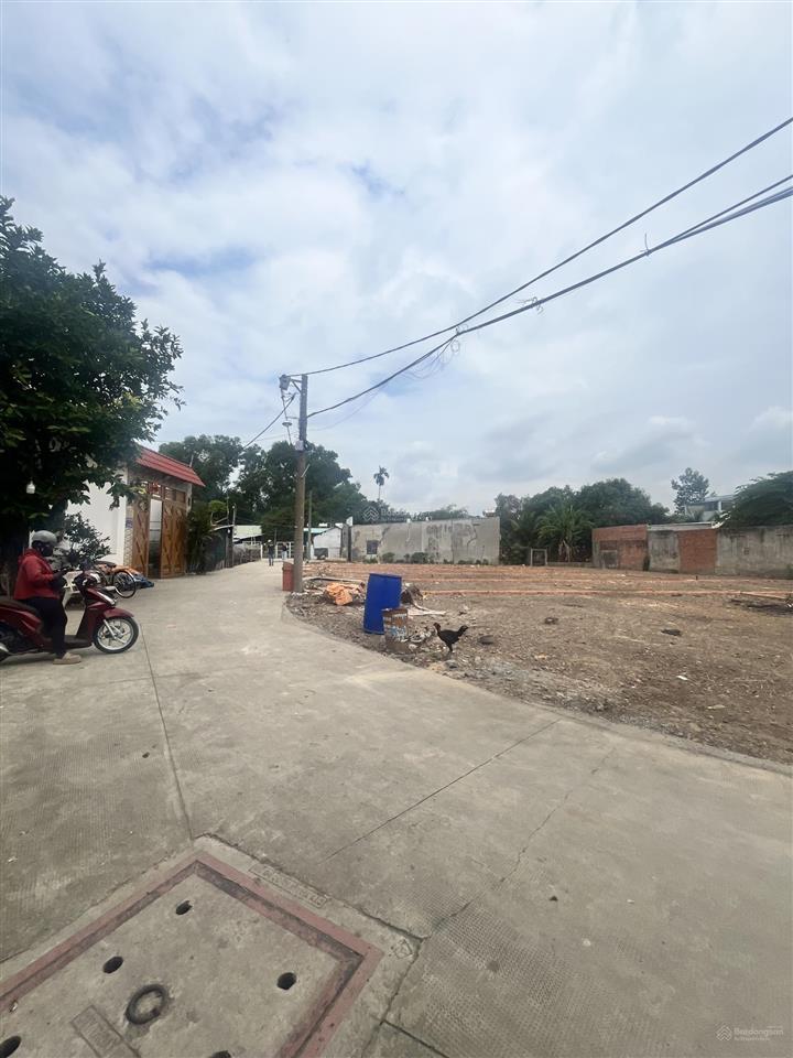 Đất 5.2*19, gần lê thị kim, nguyễn văn bứa, gần trường dương công khi. giá 3 tỷ 199