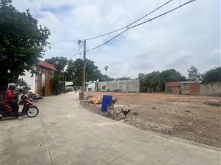 Đất sát ủy ban xuân thới sơn. 185m². dt 5.5*35, đường xe tải, gần trường nguyễn hồng đào