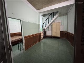 Cho thuê nhà riêng 35m2 x 3 tầng, 9trđ/tháng, 43/72 ngõ 110 trần duy hưng, full nội thất.