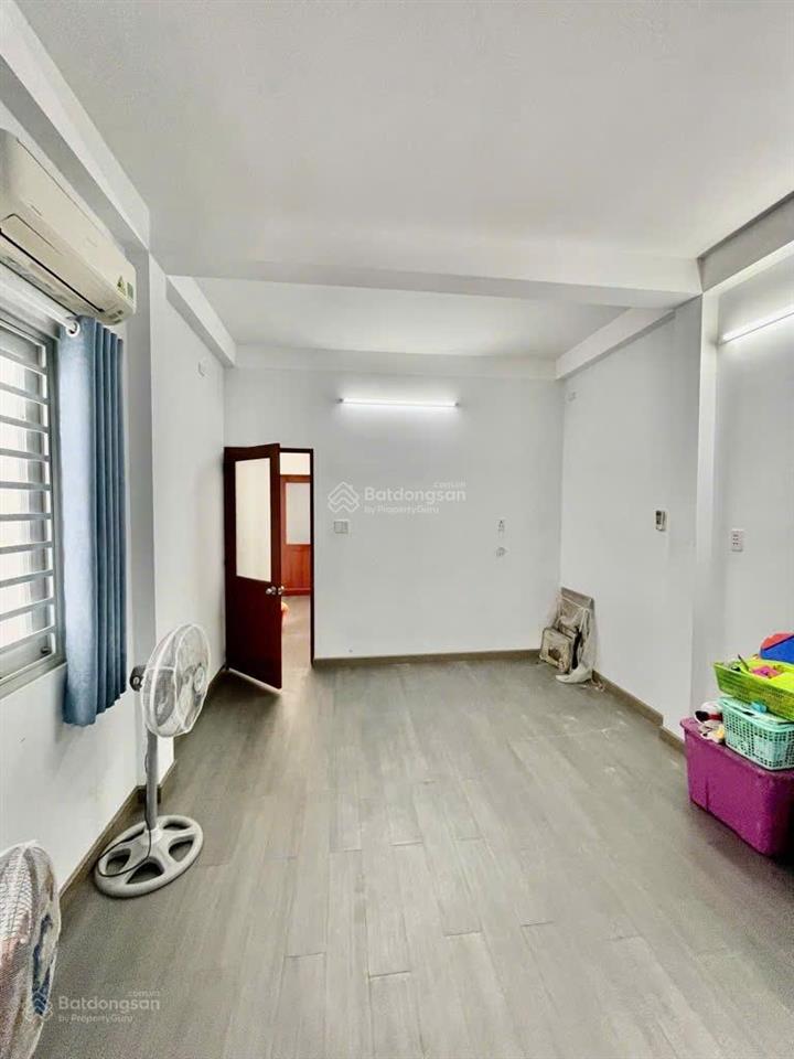 Nhà 5,5x17m  dt 84m2  hẻm rộng 4m  đoàn văn bơ  sổ hoàn công  quận 4  7,6 tỷ