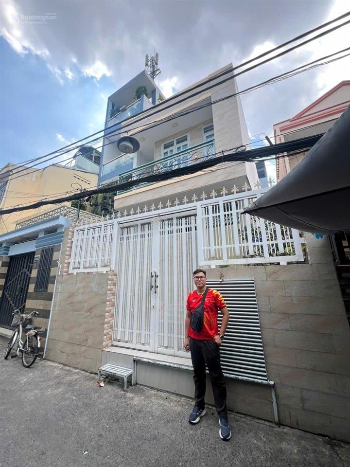 Nhà 5,5x17m  dt 84m2  hẻm rộng 4m  đoàn văn bơ  sổ hoàn công  quận 4  7,6 tỷ