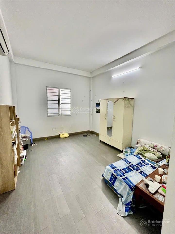 Nhà 5,5x17m  dt 84m2  hẻm rộng 4m  đoàn văn bơ  sổ hoàn công  quận 4  7,6 tỷ