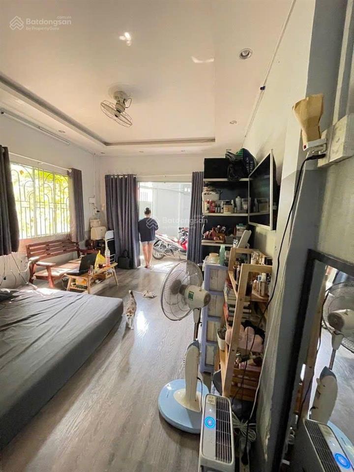 Dt 70m2, chợ xóm chiếu 200 quận 4, sổ hồng hoàn công, 5,3 tỷ