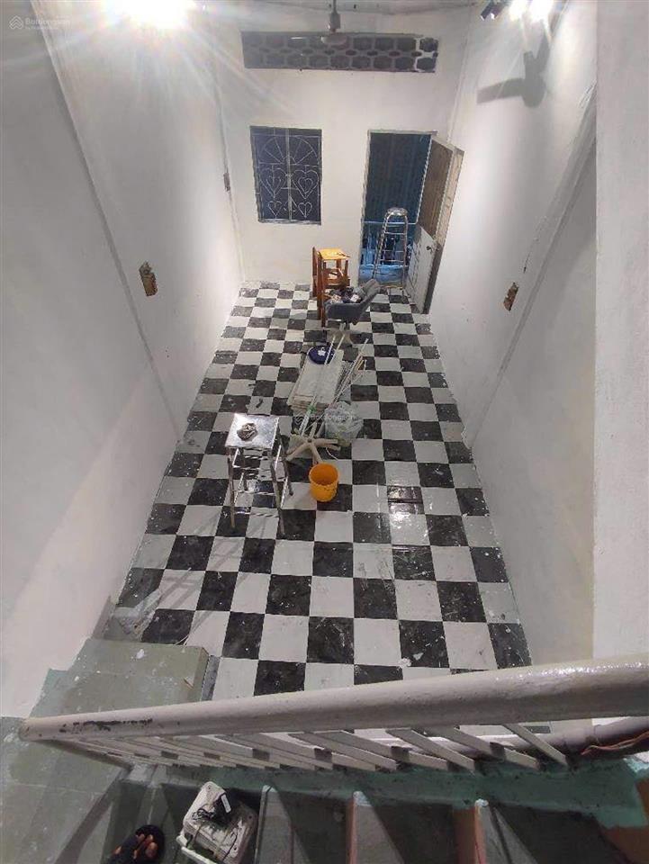 Nhà 3 tầng hoàng diệu 4 chỉ 4,7 tỷ