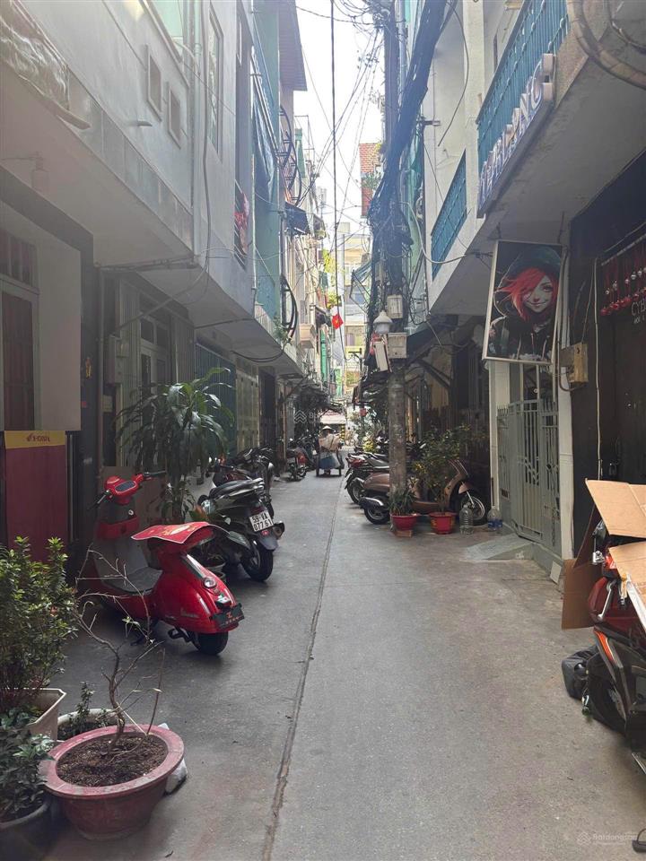 Nhà 3 tầng hoàng diệu 4 chỉ 4,7 tỷ