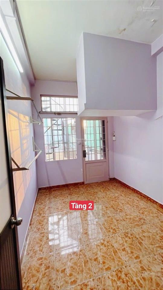 Nhà 5 tầng khu 20 thước hoàng diệu quận 4 4.8 tỷ