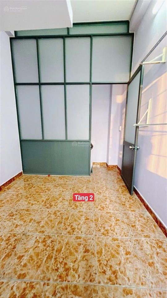 Nhà 5 tầng khu 20 thước hoàng diệu quận 4 4.8 tỷ