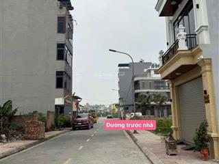 Đất đấu giá cự khối 65m² x 5m mặt tiền= hậu đường ô tô tránh, vỉa hè 2 bên 3m.