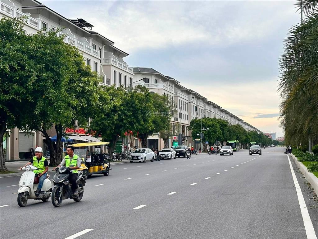 Shophouse 5 tầng vịnh thiên đường view công viên 12ha  vinhomes ocean park 3