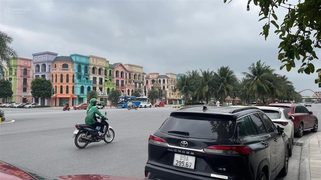 Chỉ 18,856 tỷ sở hữu shophouse 410m2 đại lộ bốn mùa 51m vinhomes ocean park 2 hưng yên