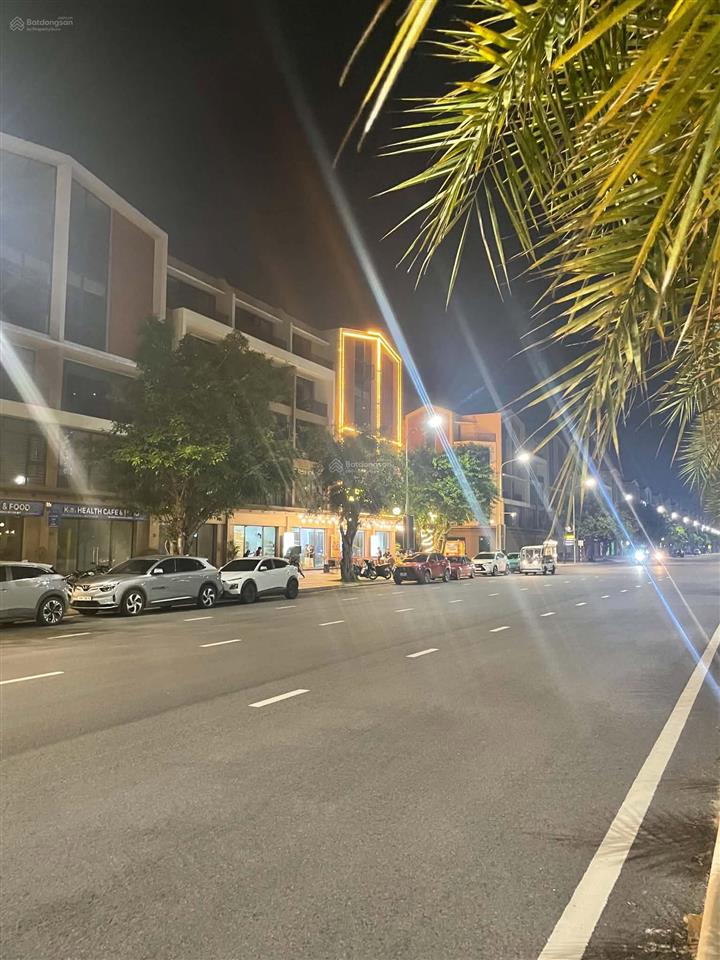Chỉ 18,856 tỷ sở hữu shophouse 410m2 đại lộ bốn mùa 51m vinhomes ocean park 2 hưng yên