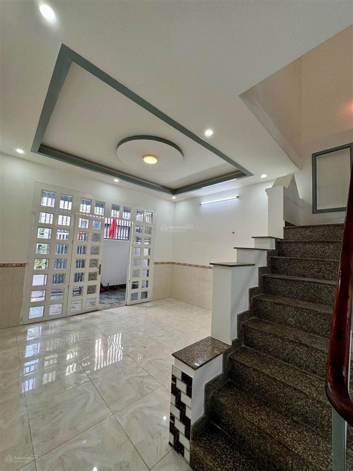 Bán nhà mới hẻm xe hơi sẵn sách valy vào ở