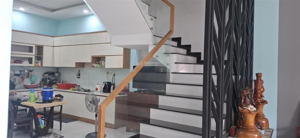 Nhà 5 tầng mới đẹp ngay chợ giồng ông tố quận 2