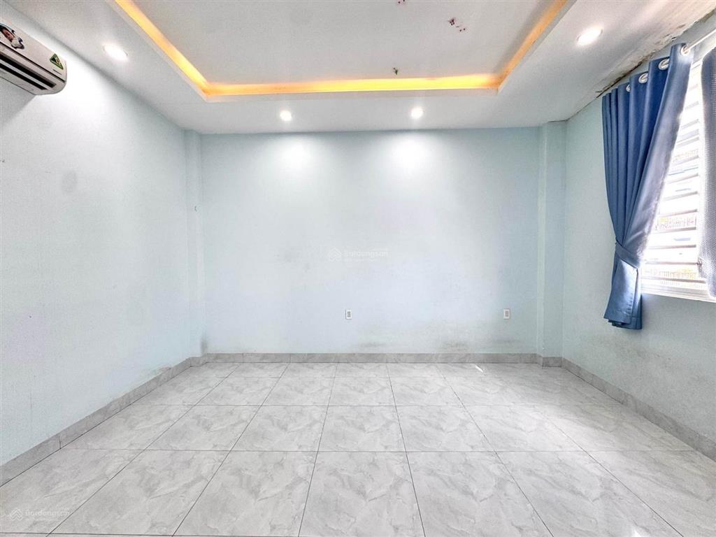 Mặt tiền kinh doanh 12m rộng 2 xe oto tránh quận 2 gần chợ