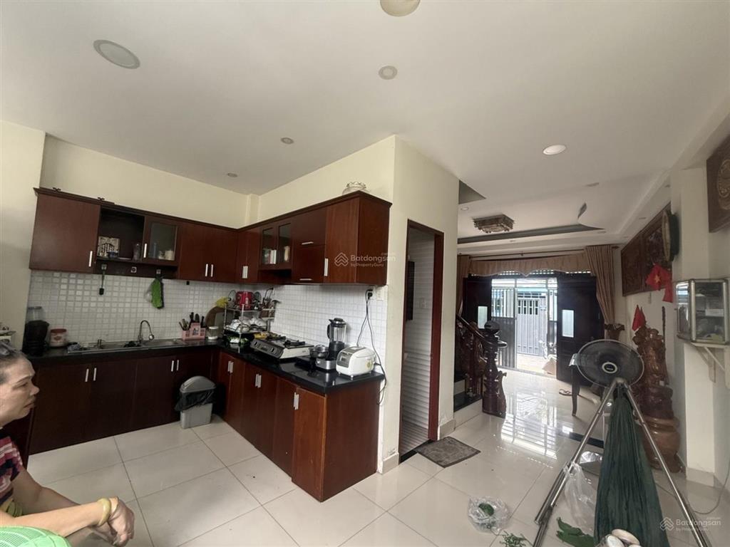 Nhà quận 2 3 tầng đường ototương lai mặt tiền 20m đã thể hiện trên sổ