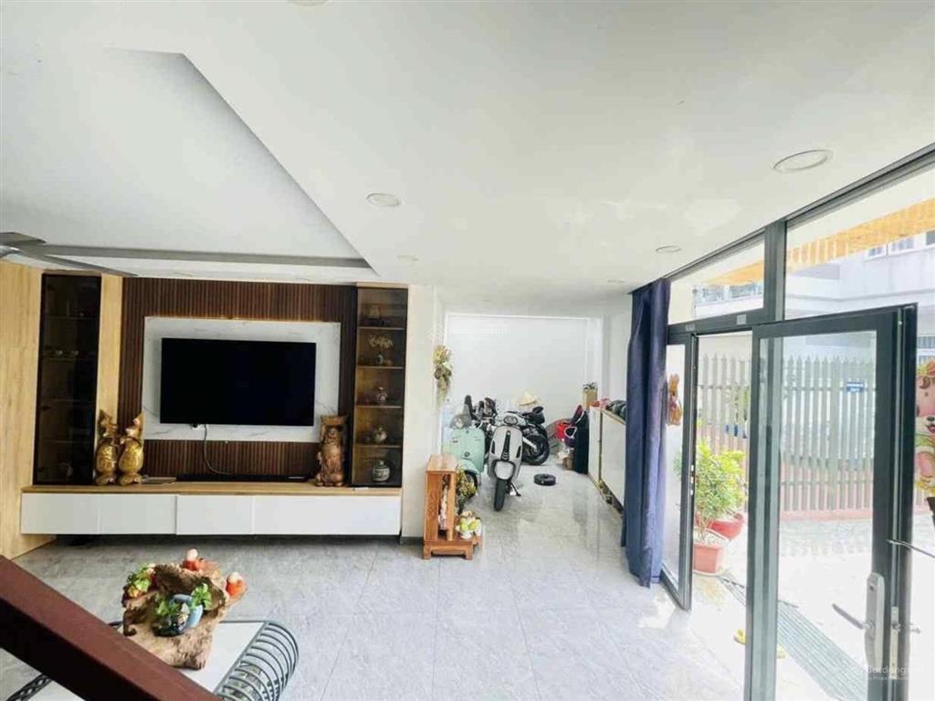 Nhà đẹp 5 tầng quận 2, gần bệnh viện lê văn thịnh