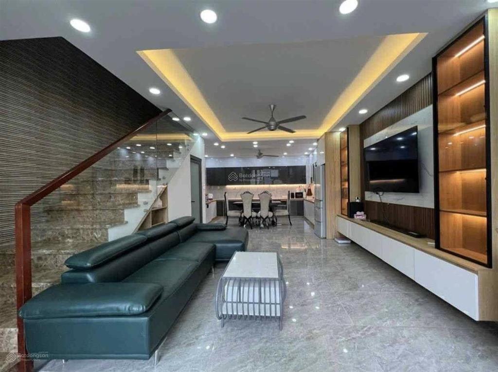 Nhà đẹp 5 tầng quận 2, gần bệnh viện lê văn thịnh
