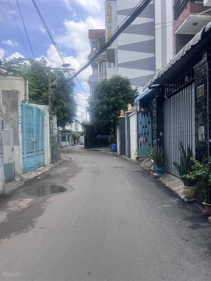 Nhà quận 2, ngang 5, đường xe hơi, giá tốt