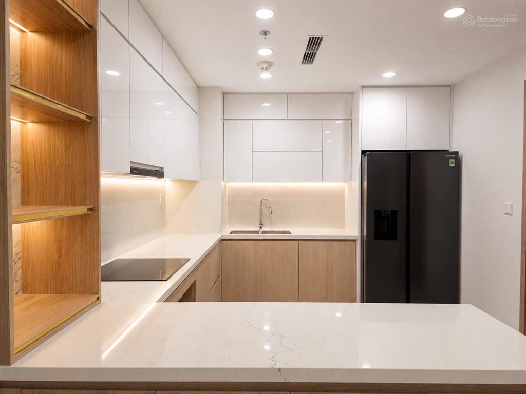 Em cần cho thuê căn 2pn full nội thất và cơ bản, diện tích 92m2 view đẹp, giá thuê chỉ 17tr/th