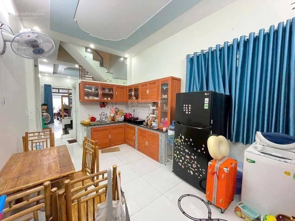 Nhà mặt tiền giá trong kẹt chỉ 4tỷ790